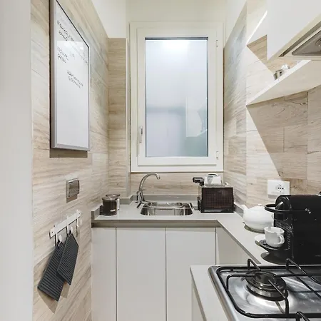 Domus Degli Angeli Apartment Rome